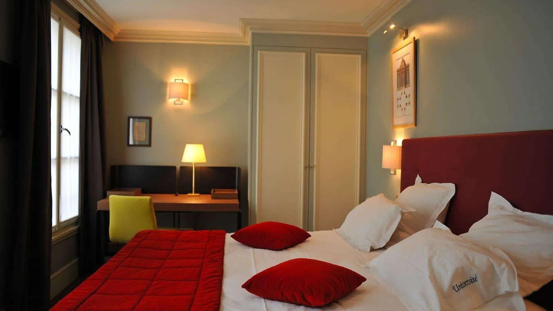 Hotel De L'universite 3*
